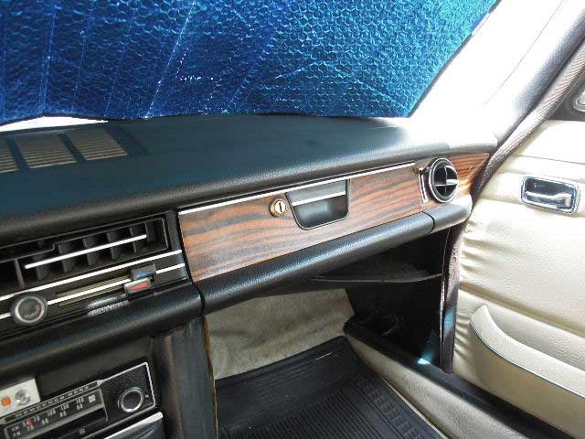センターコンソールw114.280ce縦目最終型オールドメルセデスベンツ