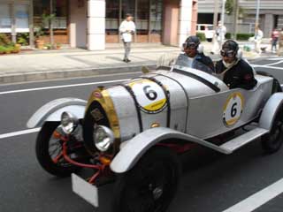 La Festa mille miglia GRACE TABILAU 自動巻 mqdefault.jpg